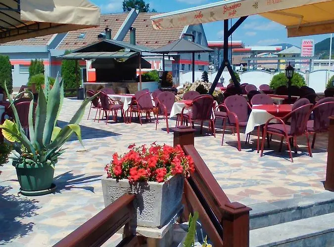 Bed & Breakfast Izvor 3*